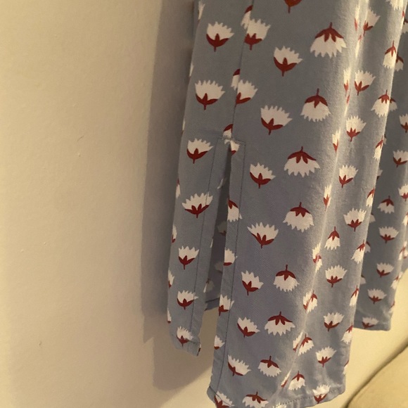 Boden beautiful blouse, like new, floral pattern - Picture 13 of 16